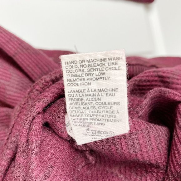 Woolrich, NWOT, Women's Semi Sheer Lightweight Long-Sleeve Hooded T-Shirt, Small - Picture 4 of 4